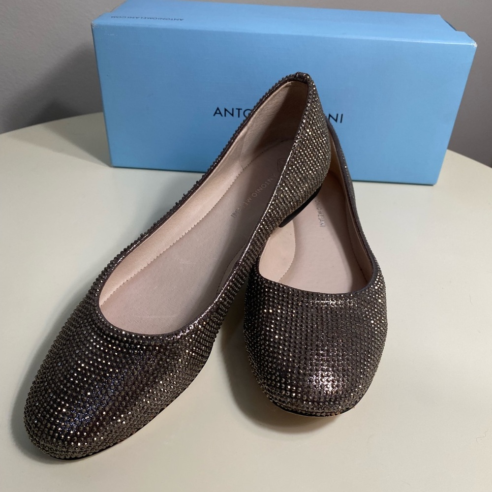 Antonio‎ Melani Luko Dark Metal Rhinestone flats 7M Leather Bottoms